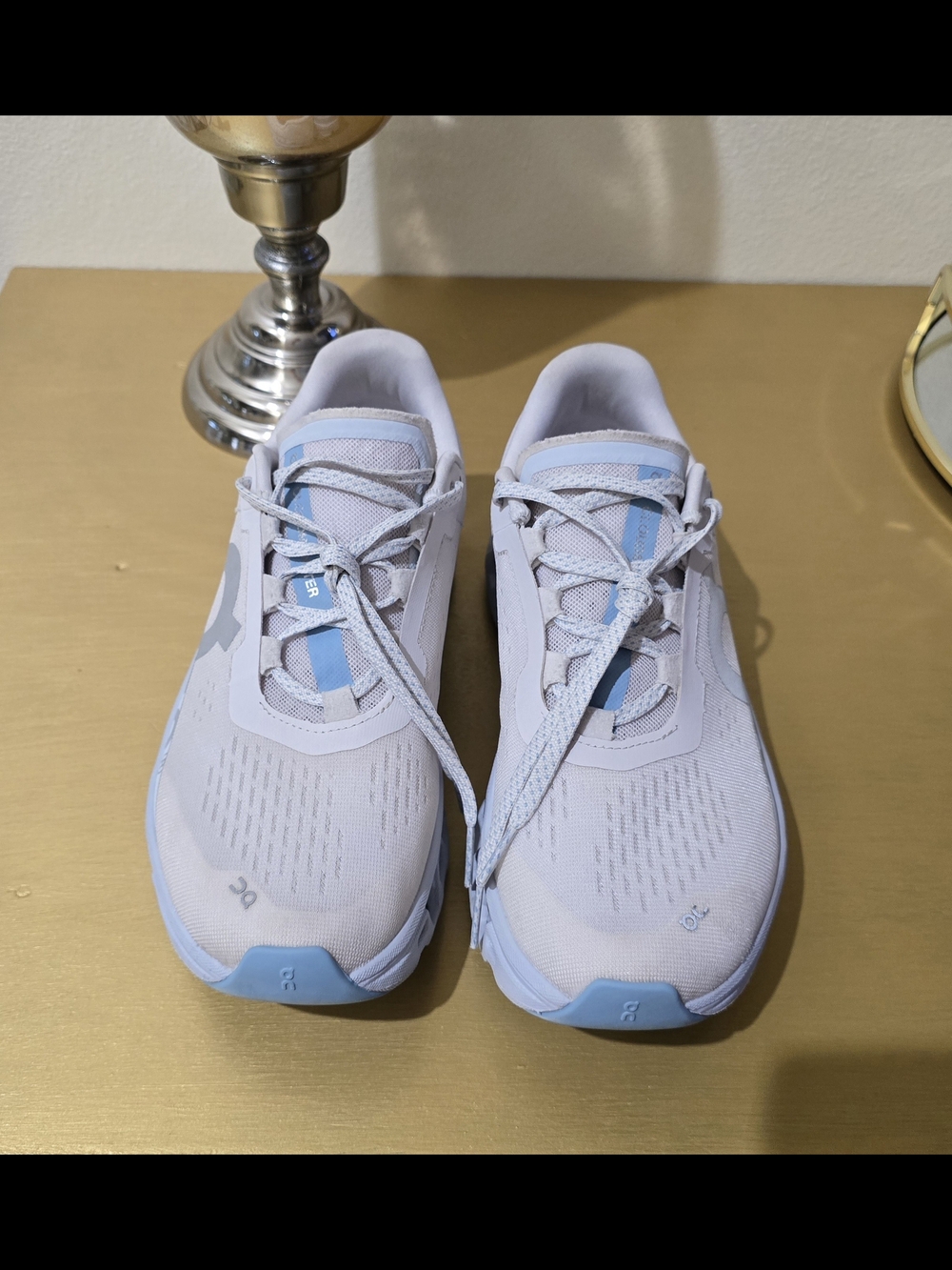 On Running Women’s Running Shoes - White (US W9)